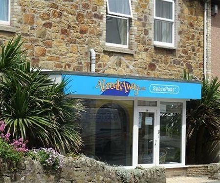 Abreakaway Lodge New Quay Екстериор снимка